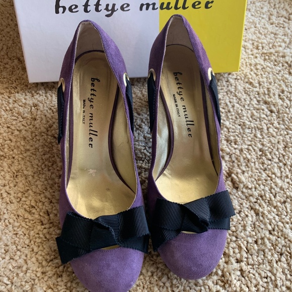 Bettye Mueller “Christie” pump size 8.5/ Euro 39 - Picture 1 of 8